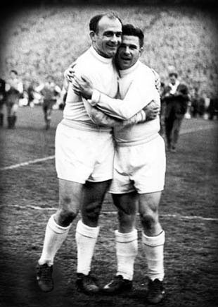 高贵纯白20世纪最佳球会的基石奠定于迪斯蒂法诺和普斯卡什的无价拥抱