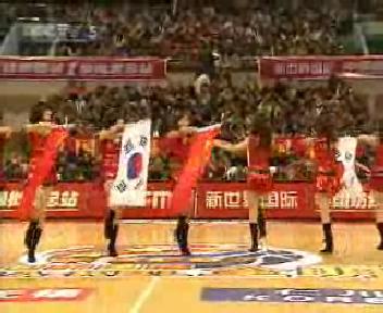 CCTV.com-[视频]韩国民族服装 中韩篮球拉拉队