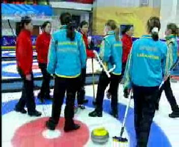 CCTV.com-[视频]中国女子冰壶队一天内遭遇冰